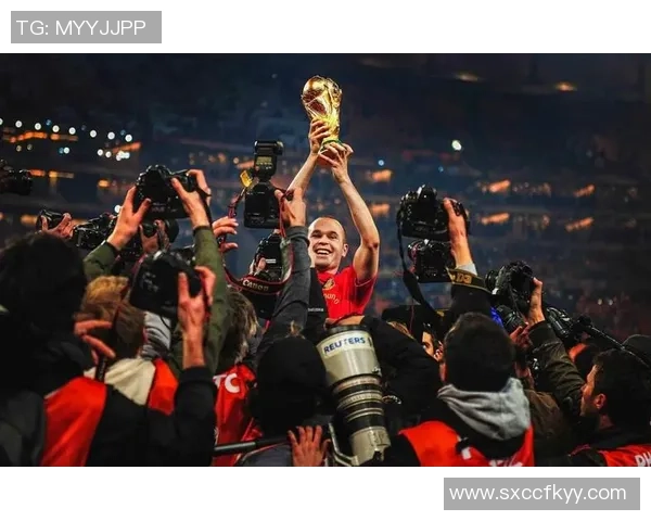 2005年退役的足球明星回顾与影响分析 2005年退役的足球明星回顾与影响分析