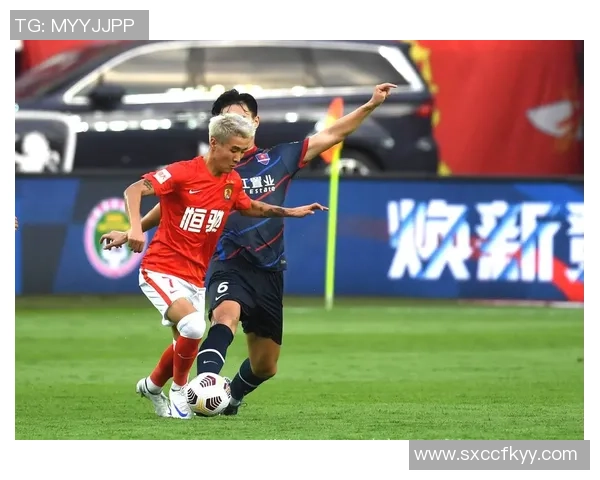 广州足球队在足球力量排行榜中荣登第九名展现强劲实力与潜力 广州足球队在足球力量排行榜中荣登第九名展现强劲实力与潜力